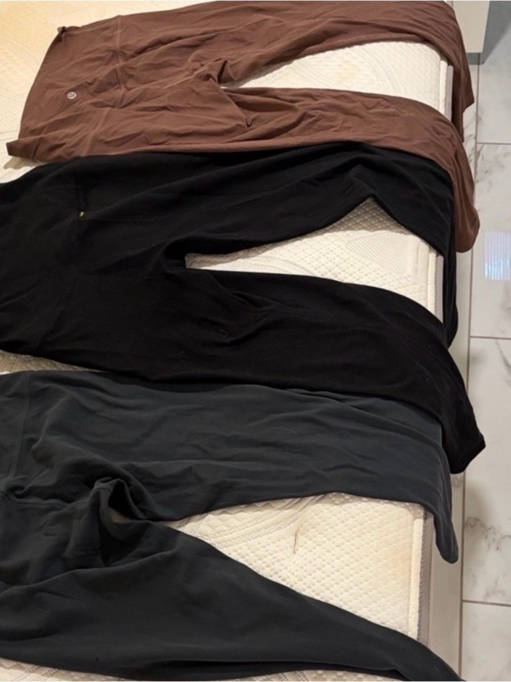 2 Lululemon’s and 1 Cleo Harper loved capris